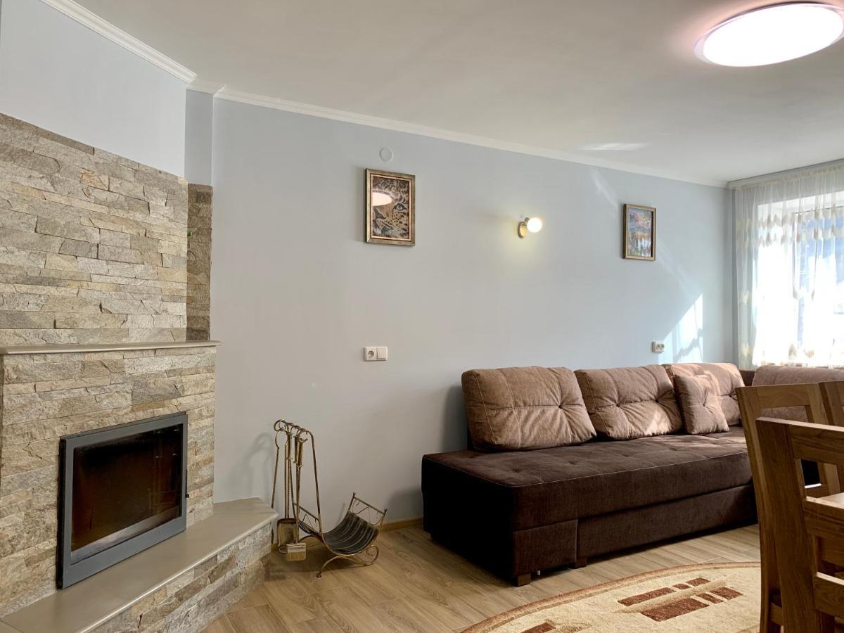 Apartament Underhills House Jaremcze Zewnętrze zdjęcie